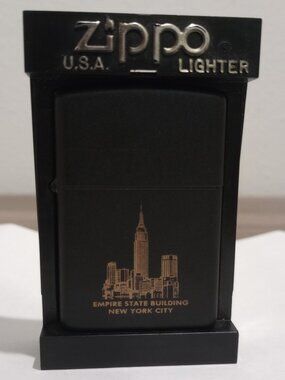 VINTAGE 90s ZIPPO BLACK EMPIRE STATE BUILDING NEW YORK LIGHTER UNFIRED (NOS)
